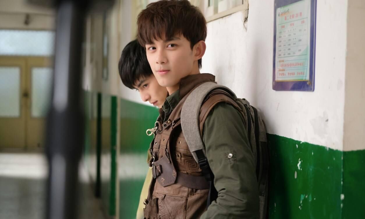  吴磊|花儿乐队宣布重组，新加入成员朱利杰，和当红流量吴磊同一所学校