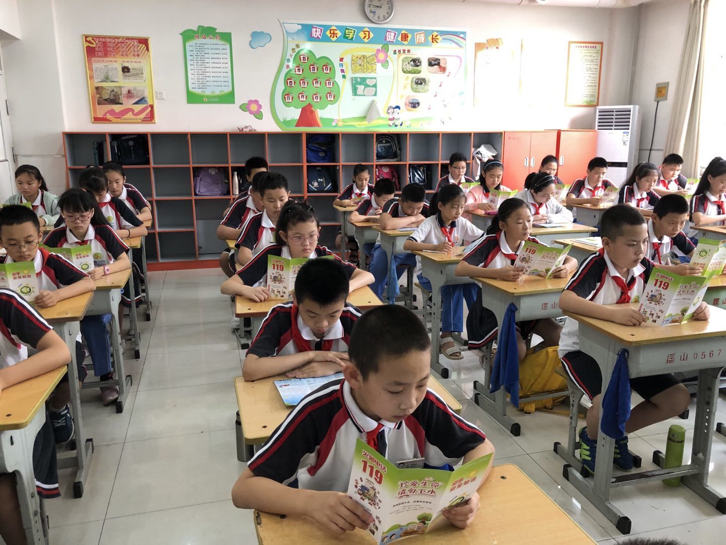  溺水|“孩子，水深危险！”暑期防溺水，安全“不放假”