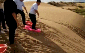 点数|搞笑GIF:还没到水到渠成的时候,你心里没点数吗?还当众向我求婚