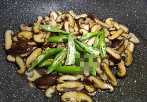 就要|这菜要多吃,咸香下饭,给肉都不换,我家隔三差五就要吃