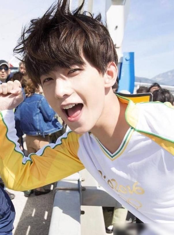  来得及|杨洋时隔5年再参加真人秀，看清节目女嘉宾名单，后悔还来得及！