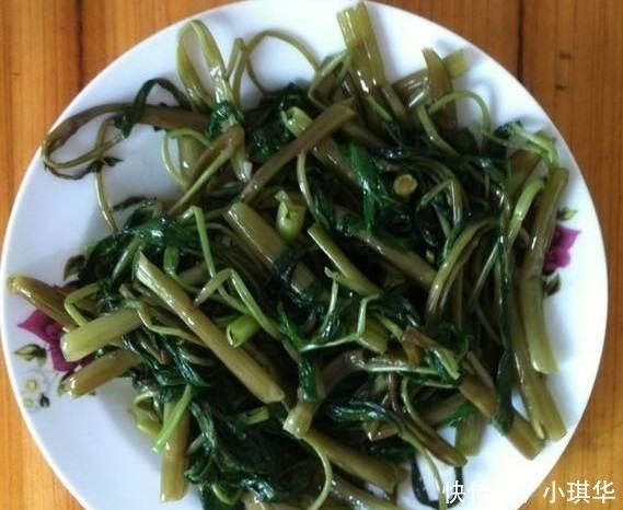 清脆|40年大厨: 炒空心菜时, 多加这一味! 清脆爽口, 菜叶不变黑