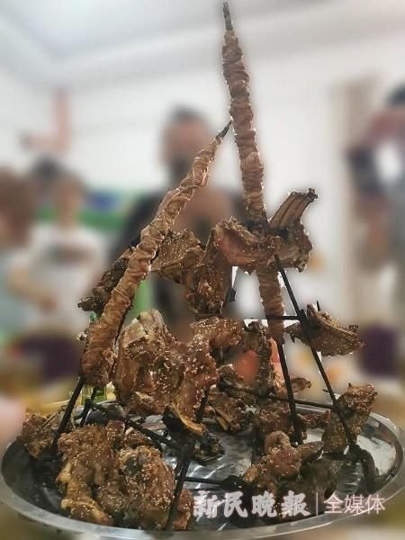 羊肠|红柳羊肠烤肉:巴楚一种几近失传的美食