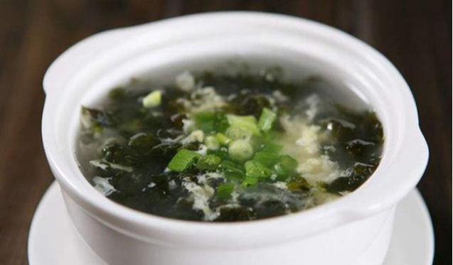  做法|精选美食：西红柿鱼丸，紫菜鸡蛋汤，豆芽炒肉，尖椒炒腐竹的做法