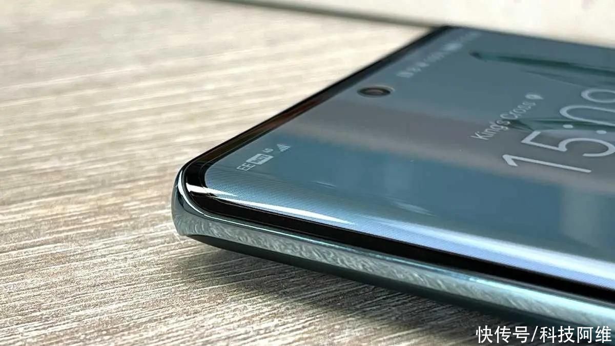 从2999元跌至1849元，12GB+256GB+IMX800，曲面屏手机沦为低档机
