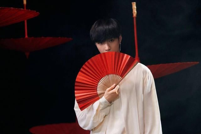  汪峰|明星导师欢乐多，张艺兴痴迷平衡论，汪峰最爱谈人生，他惜字如金