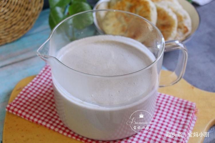  豆浆|立秋以后，要常喝这款豆浆，加这食材，不燥还香，比喝牛奶强