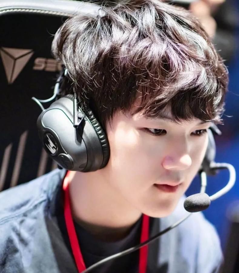 LPL|LPL选手中谁的颜值最高？JKL只是邻家弟弟，大舅子堪比韩剧男主角