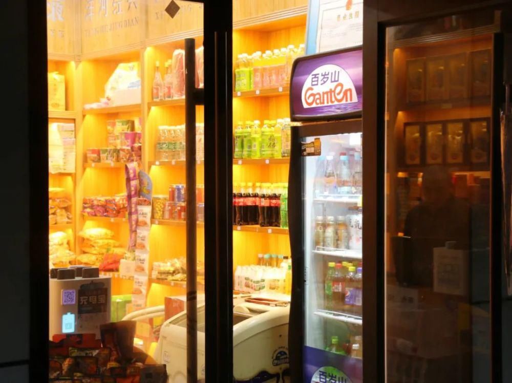 馆子|师大家属院对面的苍蝇馆子，每家5张桌，资深吃货才知道！