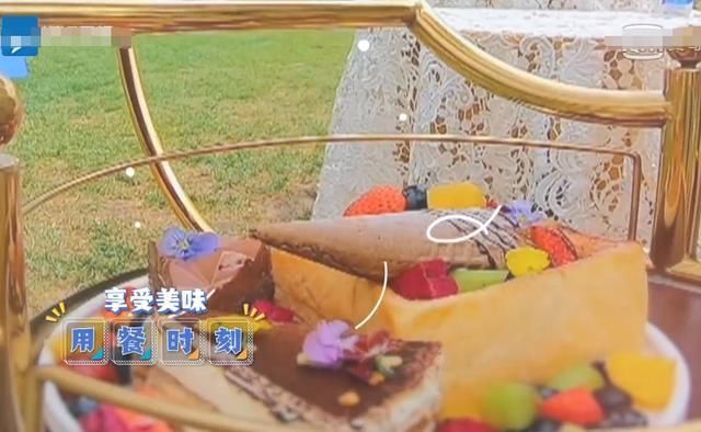 蔡徐坤|蔡徐坤《跑男》买单,李晨脱口而出的话,暴露明星的真实消费水平
