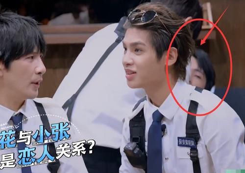 受伤|郭麒麟录《密室》意外受伤,看到邓伦的反应,真的太暖心了