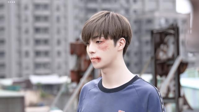  携手|内地版《想见你》将翻拍，陈立农周洁琼携手，是否能演绎经典