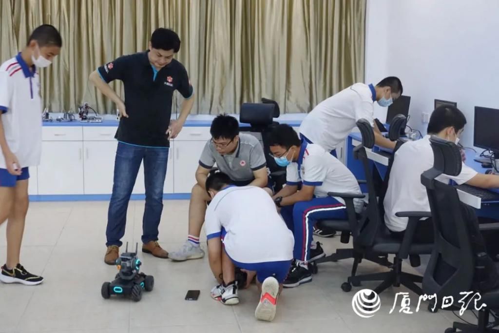 联合|快讯!厦门这所中学和清华、北大、复旦、上交大、哈工大等联合建实验室!