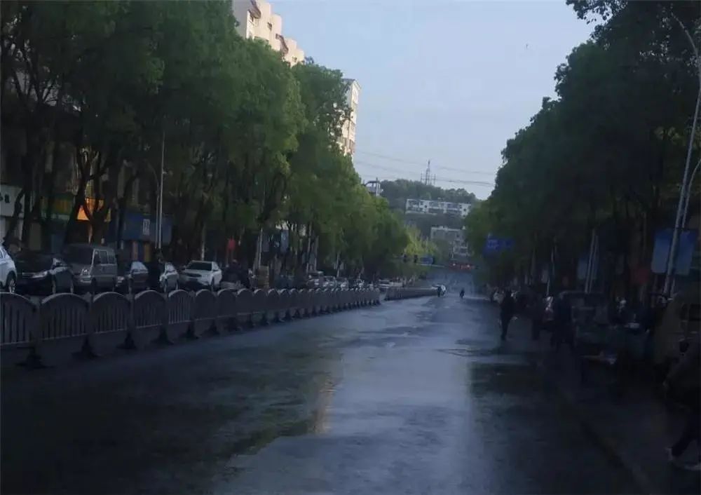 罗围社区|资兴“马路市场”成为历史，全部清零！