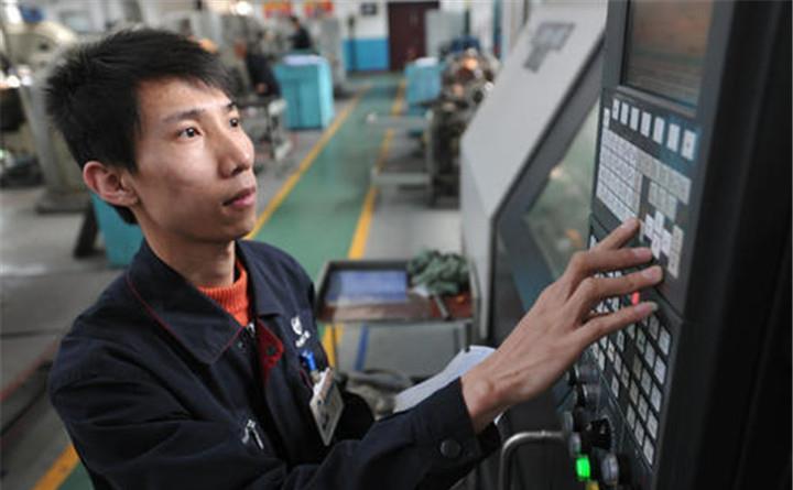  技术|技校出身辽宁小伙5年攻破西方绝密技术，国家当即表态：立马重用