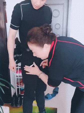 生活|搞笑GIF动图:妹子们也是拼啦!这给力的生活