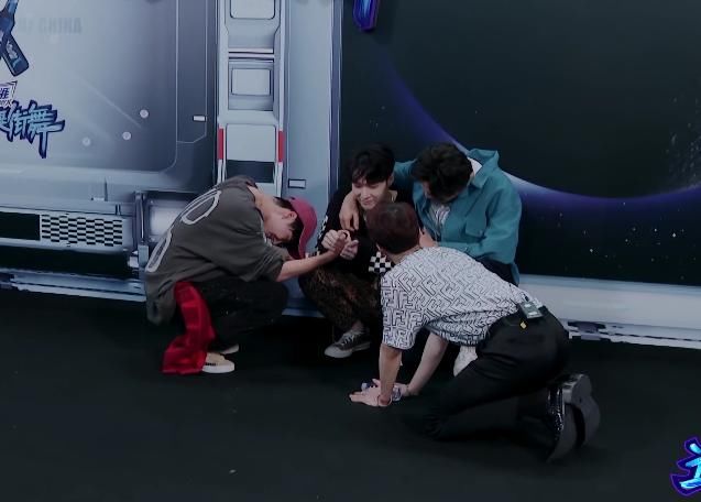  真的|《街舞3》一博战队真的是双王+四2呀, 这样的阵容一博队长稳了