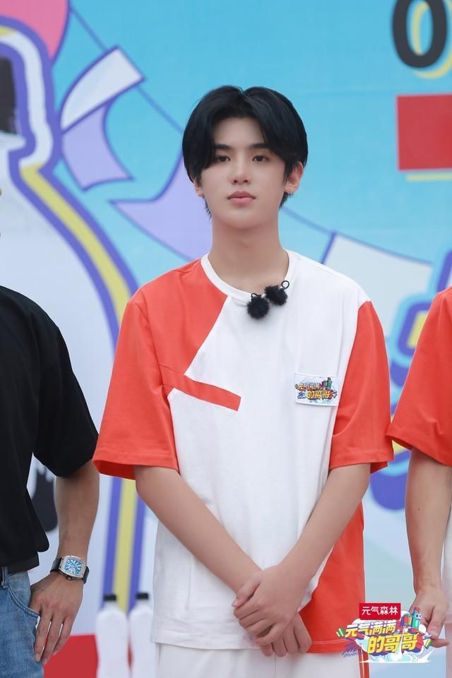 今夏|《元气满满的哥哥》连续7周第一成今夏大黑马