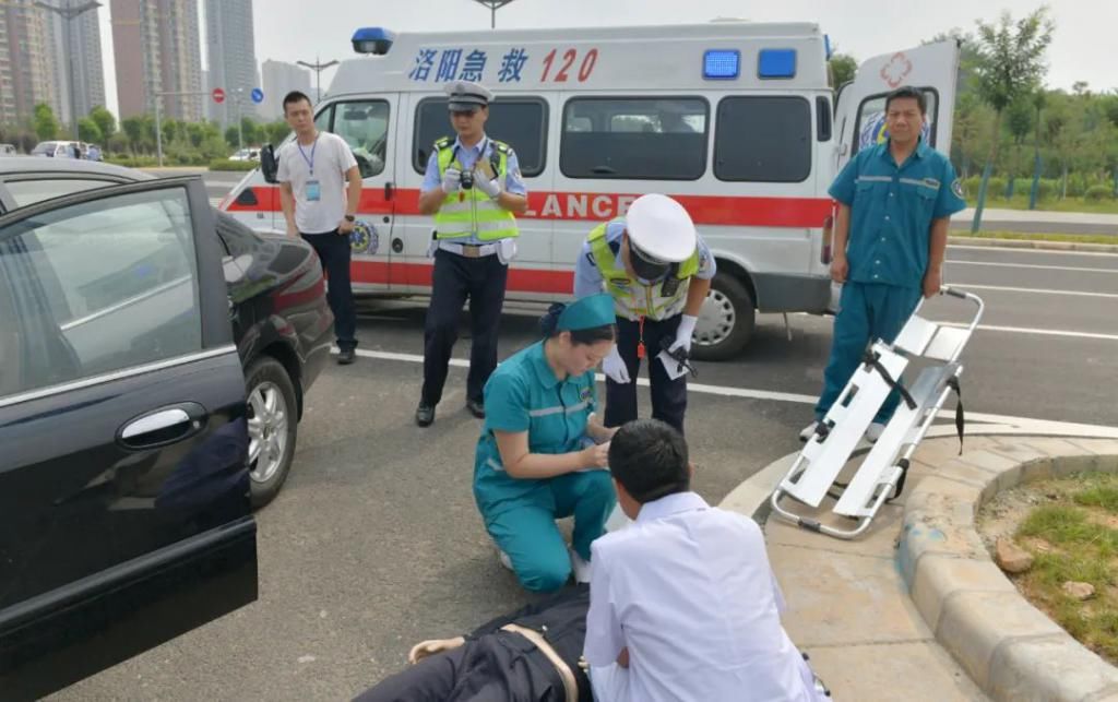  醉酒|警示：醉酒驾驶电动车，结果撞了...
