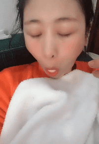 天天|搞笑GIF:我家的电线天天被当成秋千!