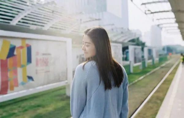  模特|【摄影讲评】顺光、侧光、逆光怎么用 第1268讲？