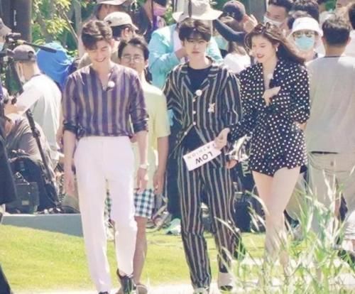  杨颖|蔡徐坤腿究竟有多长沙溢要求他做5个俯卧撑后，杨颖意外被圈粉