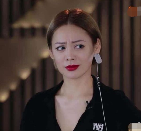 演不下|演不下去了,宁静砸了《浪姐》的场子,拿到第一却不想成团