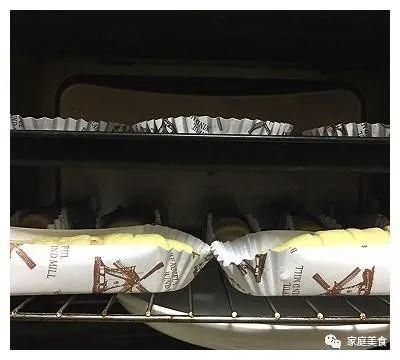 沙拉|芝士沙拉香肠蛋汉堡，自己动手做的汉堡包，吃起来特别香