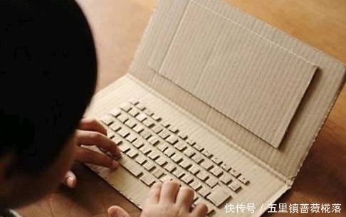 笑话|搞笑图片幽默段子笑话：妹子，看得出来你很想当皇后啊，哈哈