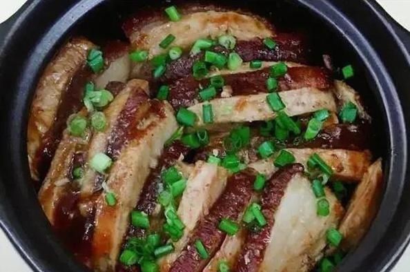 1勺|家常菜：芋头扣肉、蒸蒜蓉生蚝、蒸糯米肉丸子