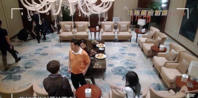 期跑男|《奔跑吧》特殊机位拍摄,杨颖跟郑恺“葛优瘫”,李沁坐姿引热议