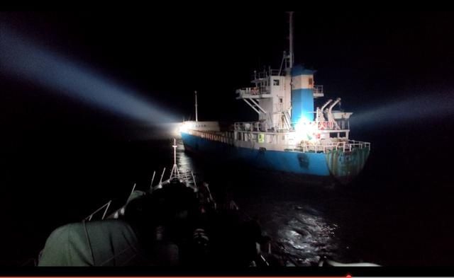  双拳|海警海关双拳出击 破获重大走私案