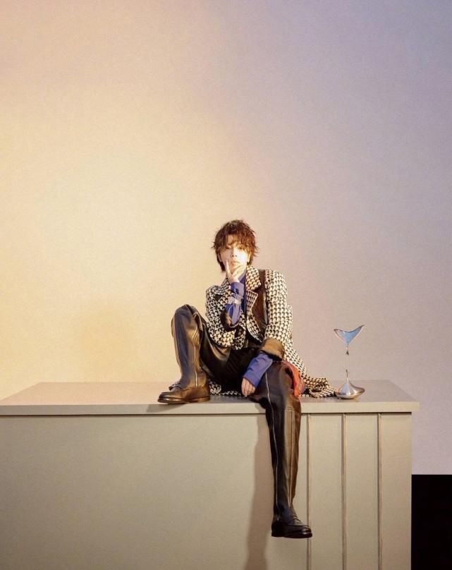 火星人|为保持嗓子干净三天不吃饭,华晨宇不立吃货人设,花花火星人实锤