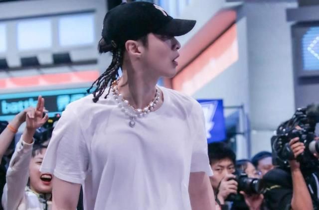  狂派|暖炸街舞3嗨翻了，从狂派张艺兴到专业王一博还有400舞者迎阳光