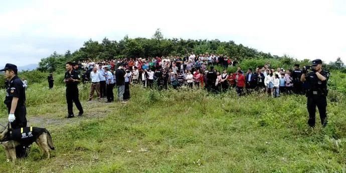 杀人|杀人焚尸,潜逃21年!贵州警方抓获2名命案逃犯