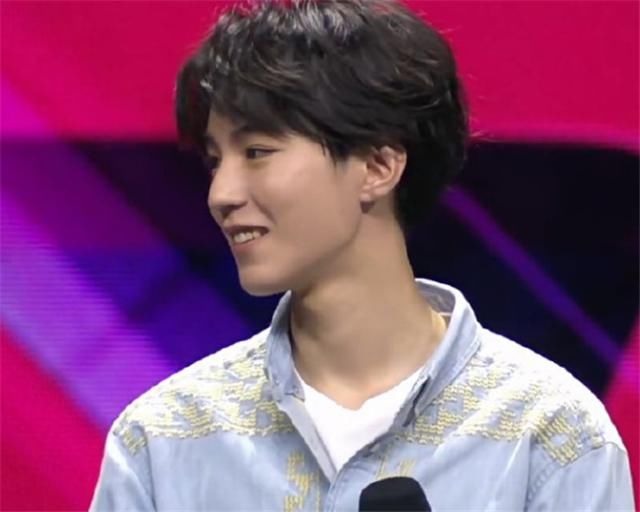  香锅|王俊凯与周杰伦的表演赛，却被两人抢镜，这就是退役选手的坚持