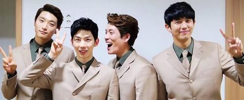  娱乐|天雨路滑？韩男团成员撞毙路人遭警方调查