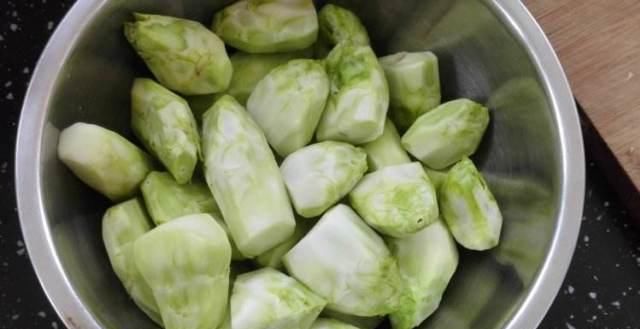  季节性|雷打不动吃这菜，季节性强，水分高，热量低，给肠道大扫除，越吃越瘦