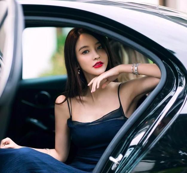 豪宅|张大奕炫耀2000万新豪宅,所选城市引网友质疑,本尊与蒋凡无关