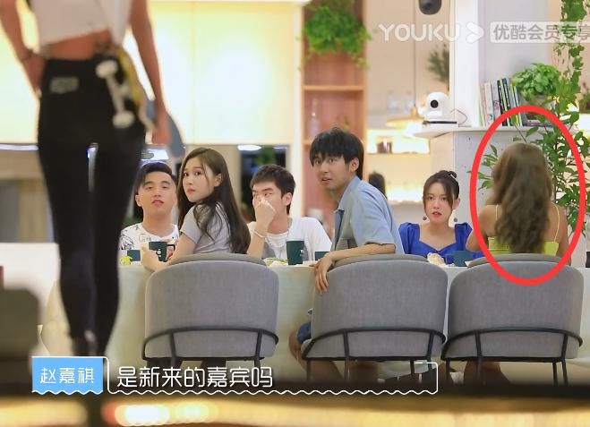  明争暗斗|《我们恋爱吧》女二被批心机太重，女四刚登场就惨遭下马威