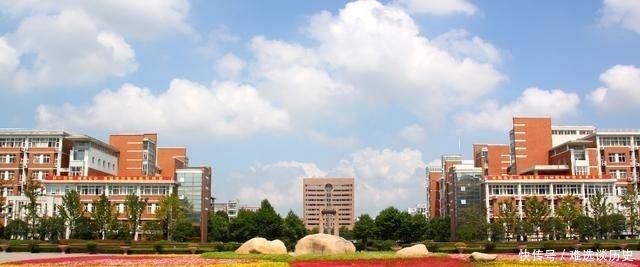 计算机|学计算机最好的2所普通大学,不比985、211差,毕业有高薪