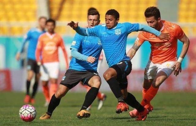  球衣|盘点大连足球历代球衣！哪一款是你的最爱？