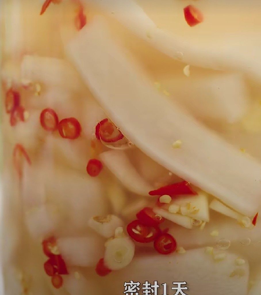 秘法|酸辣萝卜泡一天就可吃,脆爽开胃又好吃,这个秘法配方你想要吗?