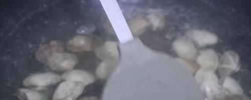  五花肉|回锅肉好吃有诀窍！教你在家做，方法简单味道好