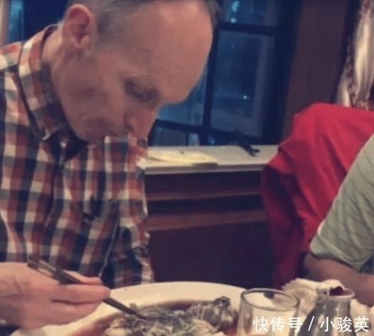 吃法|老外吐槽中餐好吃，就是吃不饱，看到他们的吃法，网友哭笑难怪