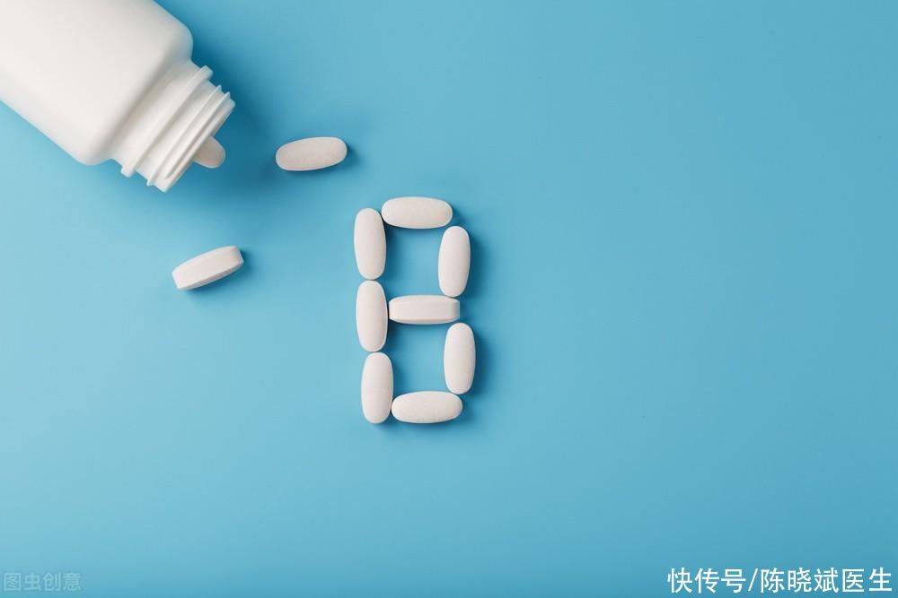 半夜1-3点易醒吃什么食疗(凌晨1-3点总是自然醒？这4种食物每天换着吃，助你一觉睡到天亮)