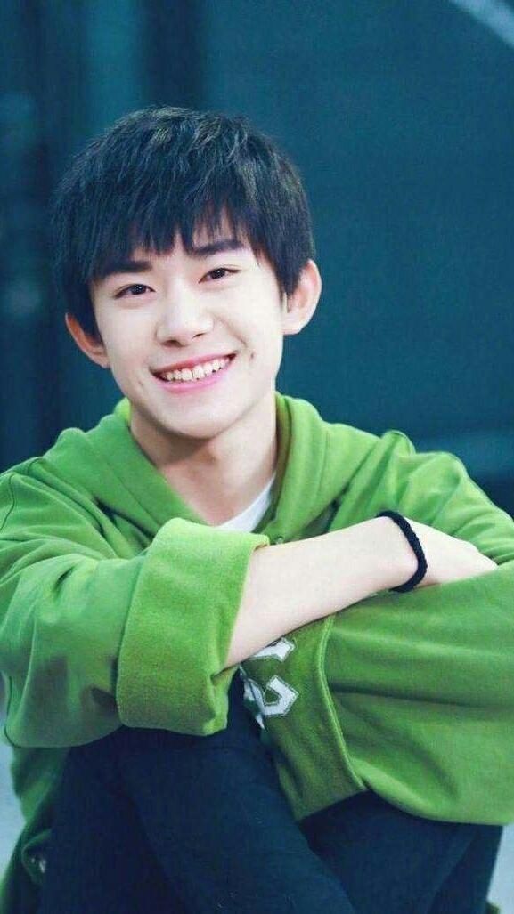 明明|易烊千玺，明明可以靠脸吃饭，他却选择难度最高的实力派路线