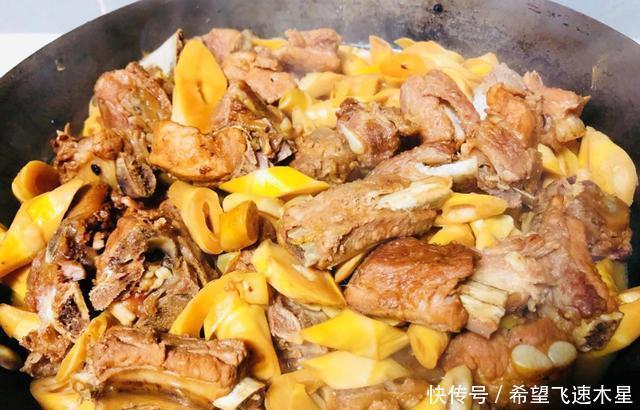 春笋|红烧排骨焖春笋,喜欢吃排骨的一定要学起来,太好吃了!