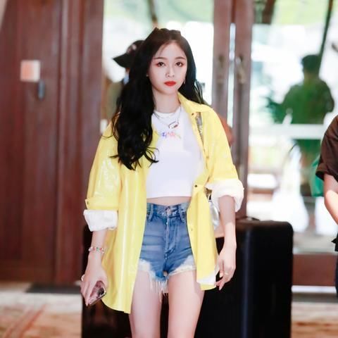  吴宣仪|吴宣仪像极了考试的我上热搜了？是怎么回事