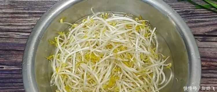  脆爽|炒豆芽时,最忌直接下锅炒,学会大厨的做法,豆芽脆爽入味不出水